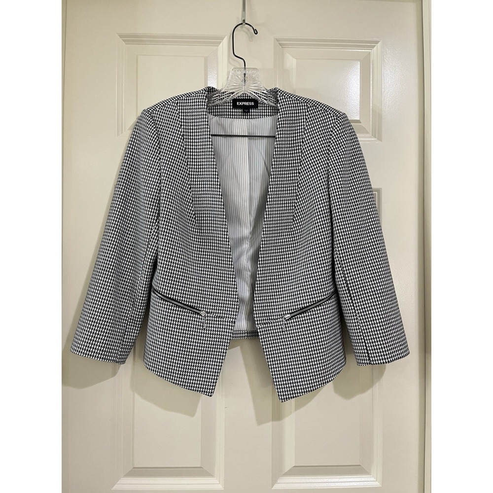 EXPRESS women blazer size 6